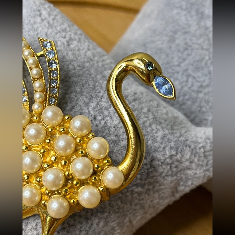 VTG RARE 1928 Elegant Gold and Blue Peacock Brooch - Picture 12 of 16